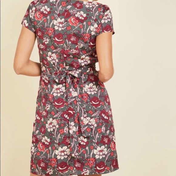 ModCloth Yumi Floral Dress - Picture 6 of 6